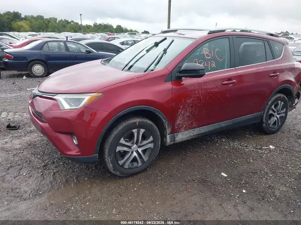 2T3BFREV5JW713697 — 2018 Toyota RAV4, фото 2 с аукциона IAAI 14.10.2026, Задняя часть