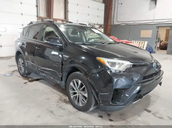 JTMRJREV5JD154159 — 2018 Toyota RAV4, Правый бок (Right Side), фото до ремонта