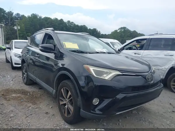 2T3WFREV5JW424109 — 2018 Toyota RAV4, Задняя часть (Rear), фото до ремонта
