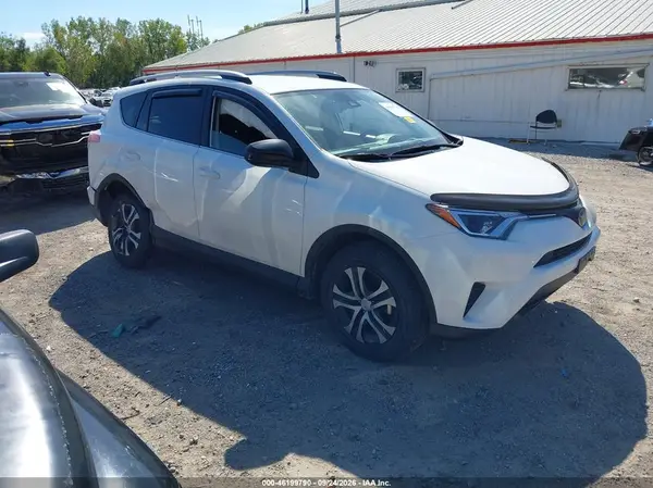 JTMBFREV2JJ745747 — 2018 Toyota RAV4, Правый бок (Right Side), фото до ремонта