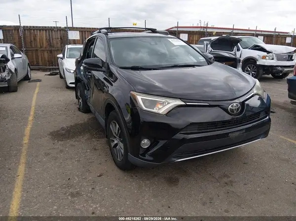2T3RFREV6JW756671 — 2018 Toyota RAV4, Правый бок (Right Side), фото до ремонта