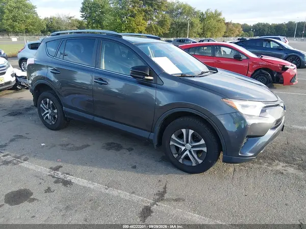 JTMBFREV9JJ191557 — 2018 Toyota RAV4, Задняя часть (Rear), фото до ремонта