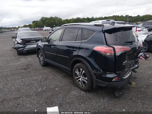 JTMZFREV4JJ206626 — 2018 Toyota RAV4, фото 3 с аукциона IAAI, Задняя часть