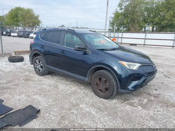 JTMZFREV7JJ733897 — 2018 Toyota RAV4, Левый бок (Left Side), фото до ремонта