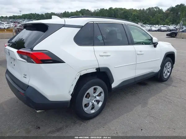 JTMG1RFV8KJ013319 — 2019 Toyota RAV4, фото 4 с аукциона IAAI 14.10.2026, Задняя часть
