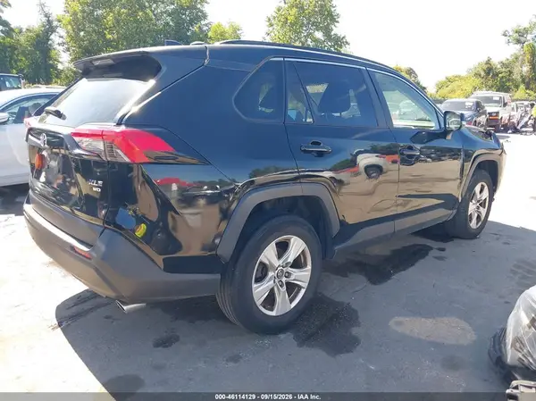 JTMP1RFV4KD507787 — 2019 Toyota RAV4, фото 4 с аукциона IAAI 15.10.2026, Передняя и задняя части