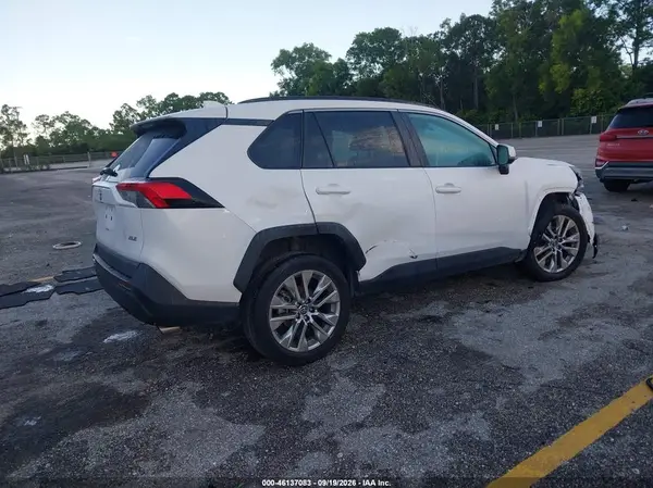 2T3C1RFV2KC023202 — 2019 Toyota RAV4, фото 4 с аукциона IAAI 11.10.2026, Правый бок
