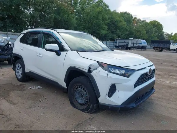JTMG1RFV1KD007912 — 2019 Toyota RAV4, Передняя и задняя части (Front & Rear), фото до ремонта