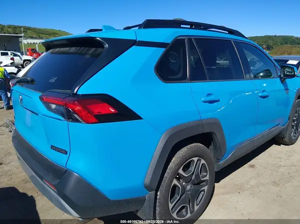 2T3J1RFV6KW014573 — 2019 Toyota RAV4, фото 4 с аукциона IAAI, Передняя часть