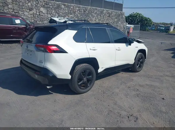 JTMEWRFV5KJ017501 — 2019 Toyota RAV4, фото 4 с аукциона IAAI, Передняя часть