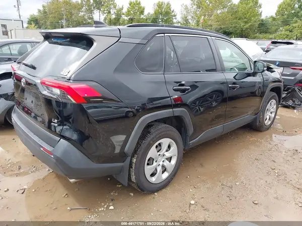 JTMG1RFV0KD039928 — 2019 Toyota RAV4, фото 4 с аукциона IAAI 08.10.2026, Передняя часть