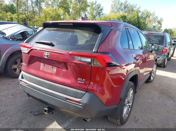 2T3A1RFV0KW019297 — 2019 Toyota RAV4, фото 4 с аукциона IAAI 13.10.2026, Левый бок