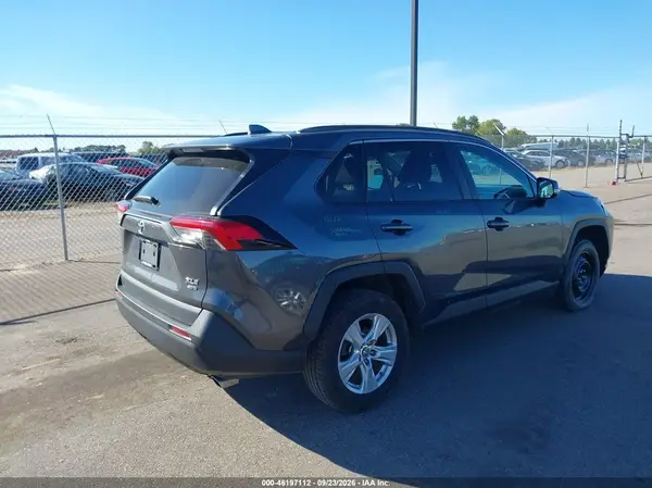 2T3P1RFV8KW056768 — 2019 Toyota RAV4, фото 4 с аукциона IAAI, Передняя часть