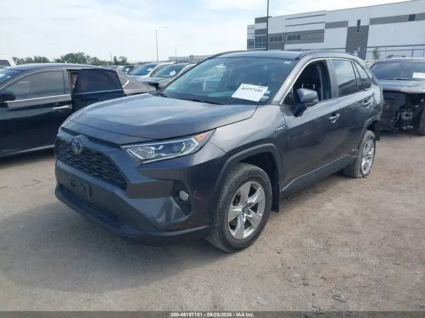 2T3RWRFV7KW014649 — 2019 Toyota RAV4, фото 2 с аукциона IAAI 06.10.2026, Задняя часть