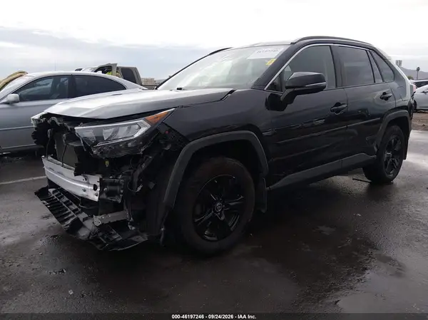 JTMP1RFV8KD032273 — 2019 Toyota RAV4, фото 2 с аукциона IAAI, Передняя часть слева