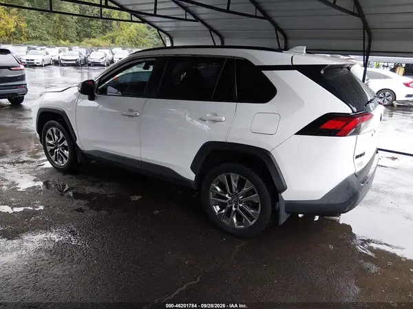 2T3A1RFV9KC035998 — 2019 Toyota RAV4, фото 3 с аукциона IAAI, Передняя часть
