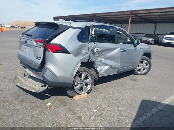 2T3DWRFVXKW025039 — 2019 Toyota RAV4, фото 4 с аукциона IAAI 12.10.2026, Правый бок