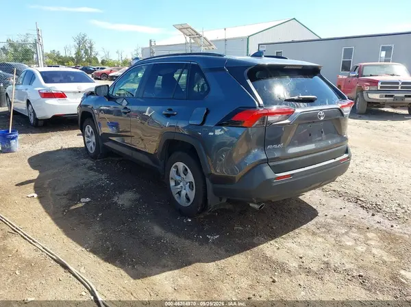 JTMF1RFV2KD044379 — 2019 Toyota RAV4, фото 3 с аукциона IAAI, Передняя часть