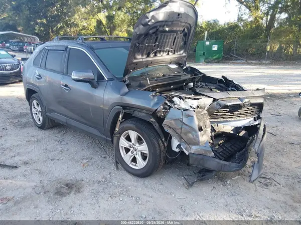 JTMW1RFV4KD021394 — 2019 Toyota RAV4, Передняя часть (Front End), фото до ремонта
