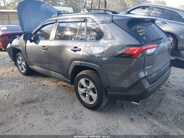 JTMW1RFV4KD021394 — 2019 Toyota RAV4, фото 3 с аукциона IAAI, Передняя часть