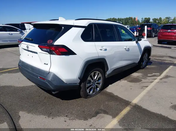 2019 TOYOTA RAV 4 VIN 2T3C1RFV2KW045165 фото 4