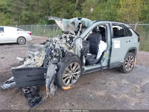 2T3C1RFV1KC010425 — 2019 Toyota RAV4, фото 2 с аукциона IAAI, Передняя часть