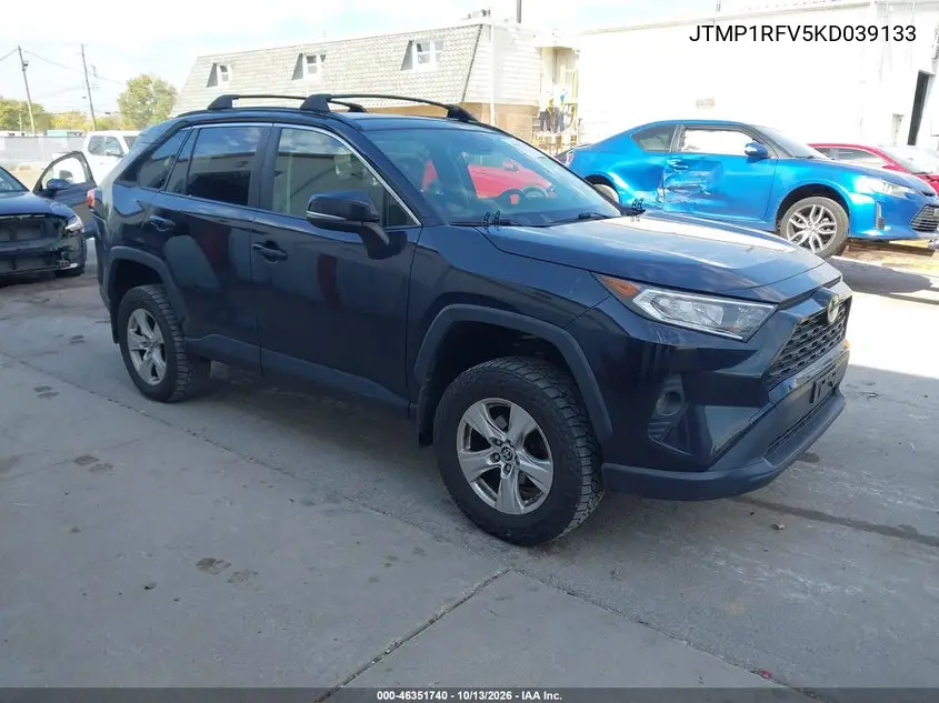 JTMP1RFV5KD039133 — 2019 Toyota RAV4, фото 2 с аукциона IAAI, Левый бок