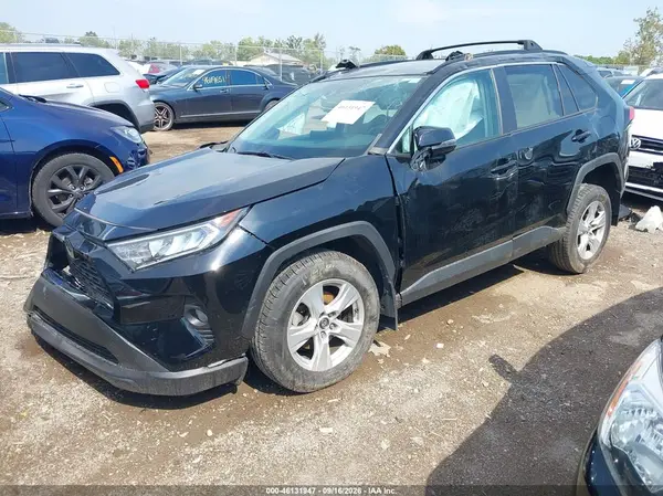 2T3P1RFV9LW137909 — 2020 Toyota RAV4, фото 2 с аукциона IAAI 15.10.2026, Опрокидывание