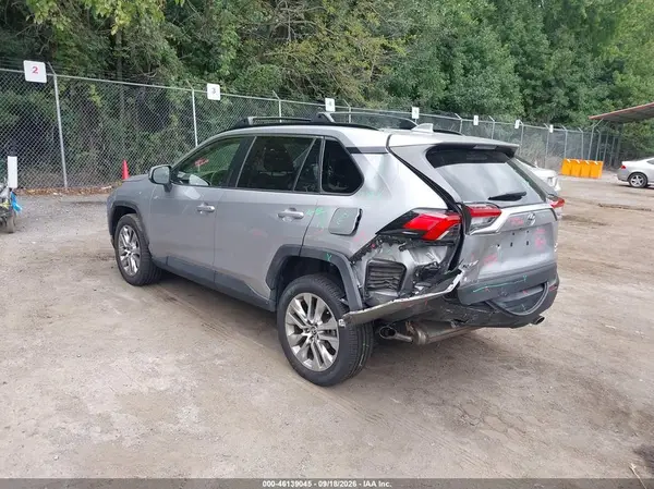 JTMA1RFV5LD047756 — 2020 Toyota RAV4, фото 3 с аукциона IAAI, Задняя часть