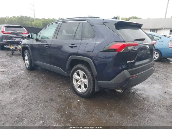 2T3P1RFV7LW118954 — 2020 Toyota RAV4, фото 3 с аукциона IAAI 12.10.2026, Передняя часть справа
