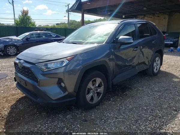 JTMP1RFV2LD060636 — 2020 Toyota RAV4, фото 2 с аукциона IAAI 13.10.2026, Левый бок