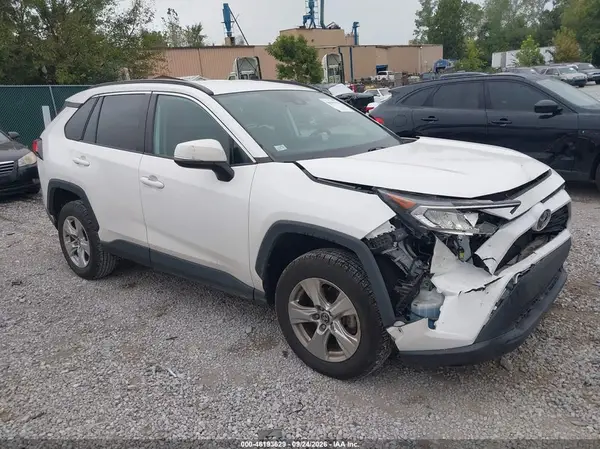 2T3W1RFV7LC034887 — 2020 Toyota RAV4, Передняя часть (Front End), фото до ремонта