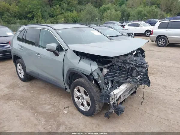 2T3W1RFV0LC045374 — 2020 Toyota RAV4, Передняя часть (Front End), фото до ремонта