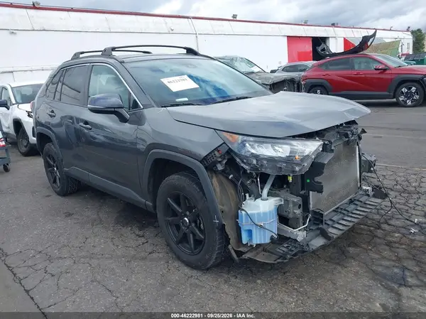 2T3G1RFV1LC133550 — 2020 Toyota RAV4, Передняя часть (Front End), фото до ремонта