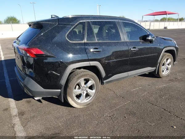 2T3DWRFV3LW056490 — 2020 Toyota RAV4, фото 4 с аукциона IAAI, Передняя и задняя части