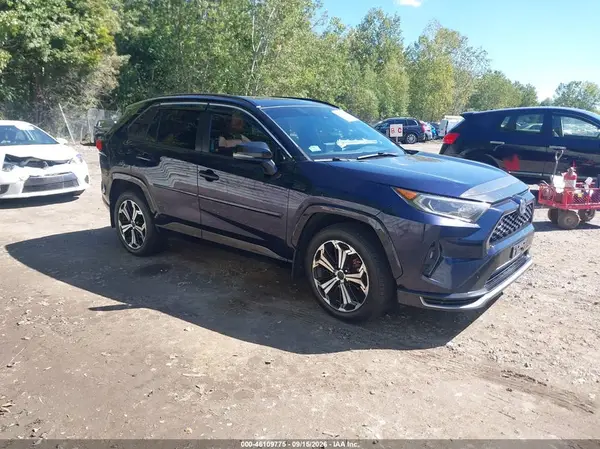 JTMEB3FV4MD016740 Toyota RAV4 2021 — повреждение Разукомплектован, фото до ремонта