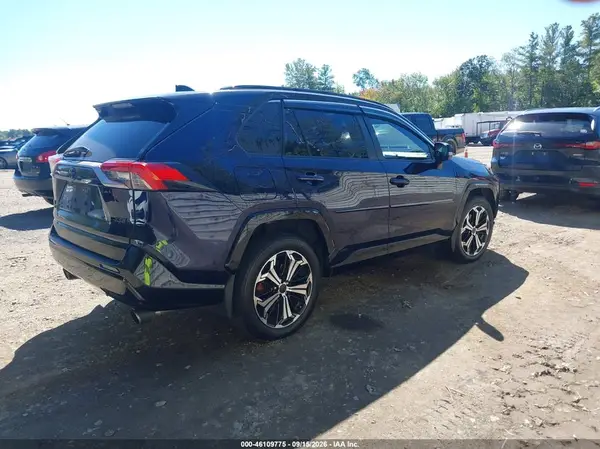 JTMEB3FV4MD016740 — 2021 Toyota RAV4, фото 4 с аукциона IAAI 09.10.2026, Разукомплектован