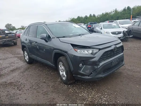 2T3P1RFV7MC186254 Toyota RAV4 2021 — повреждение Передняя часть слева, фото до ремонта