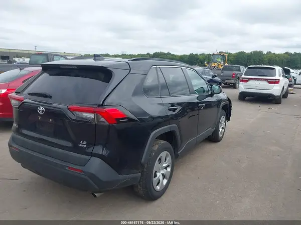 2T3F1RFV0MC162342 — 2021 Toyota RAV4, фото 4 с аукциона IAAI 13.10.2026, Передняя часть