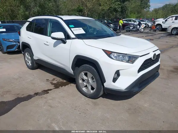 2T3P1RFV6MC234472 — 2021 Toyota RAV4, Задняя часть (Rear), фото до ремонта