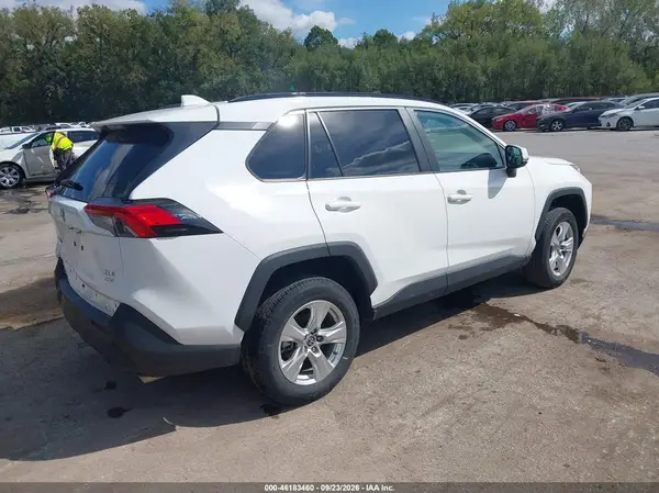 2T3P1RFV6MC234472 — 2021 Toyota RAV4, фото 4 с аукциона IAAI 14.10.2026, Задняя часть