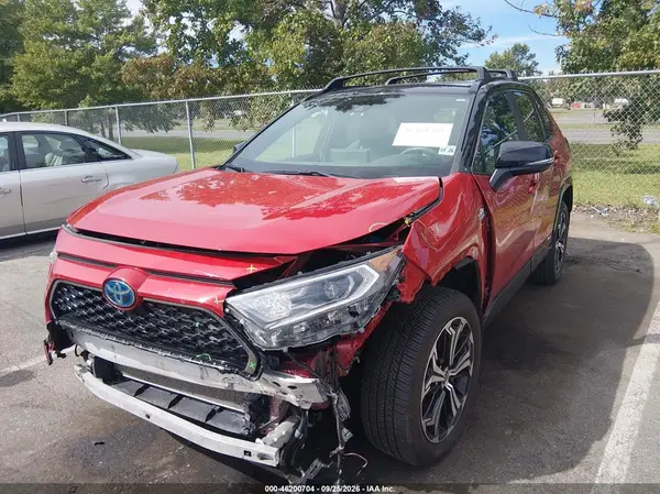 JTMEB3FVXMD055073 — 2021 Toyota RAV4, фото 2 с аукциона IAAI, Передняя часть