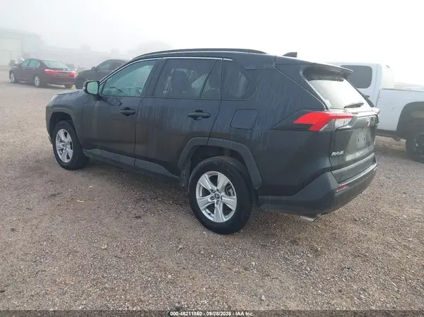 2T3P1RFV2MW211866 — 2021 Toyota RAV4, фото 3 с аукциона IAAI, Ходовая часть
