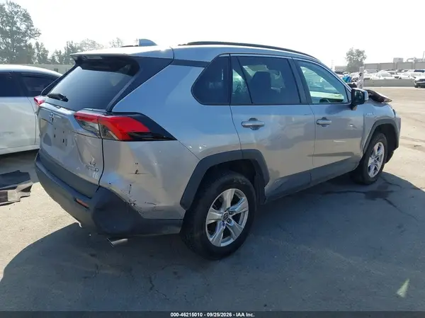 4T3MWRFV9MU039131 — 2021 Toyota RAV4, фото 4 с аукциона IAAI 11.10.2026, Передняя часть