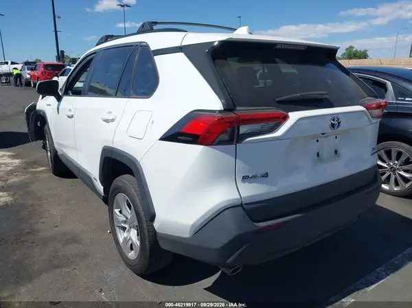 4T3RWRFVXMU048474 — 2021 Toyota RAV4, фото 3 с аукциона IAAI, Передняя часть