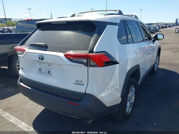 4T3RWRFVXMU048474 — 2021 Toyota RAV4, фото 4 с аукциона IAAI, Передняя часть