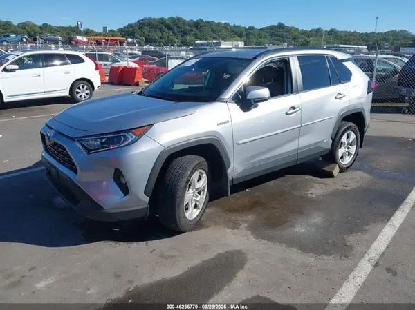 4T3R6RFVXMU023171 — 2021 Toyota RAV4, фото 2 с аукциона IAAI, Правый бок