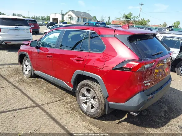 2T3RWRFV6NW130784 — 2022 Toyota RAV4, фото 3 с аукциона IAAI 12.10.2026, Передняя часть