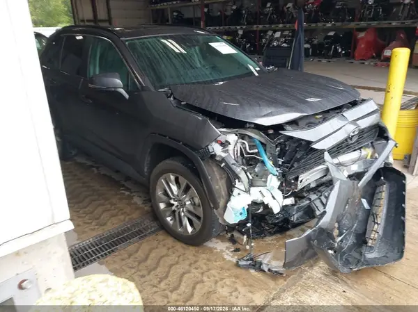 2T3A1RFV9NC310029 — 2022 Toyota RAV4, Передняя часть (Front End), фото до ремонта