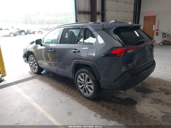 2T3A1RFV9NC310029 — 2022 Toyota RAV4, фото 3 с аукциона IAAI 13.10.2026, Передняя часть